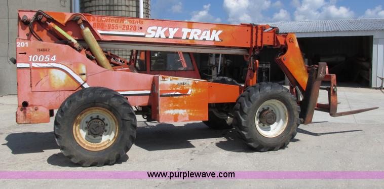 image for item G8588 2000 SkyTrak 10054 telehandler