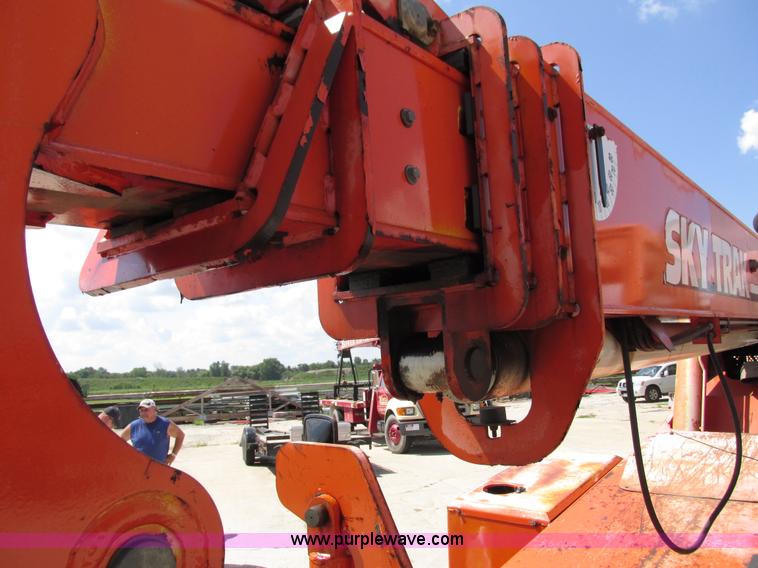 image for item G8588 2000 SkyTrak 10054 telehandler