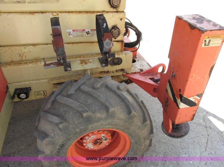 image for item G8589 2000 JLG 500RTS scissor lift
