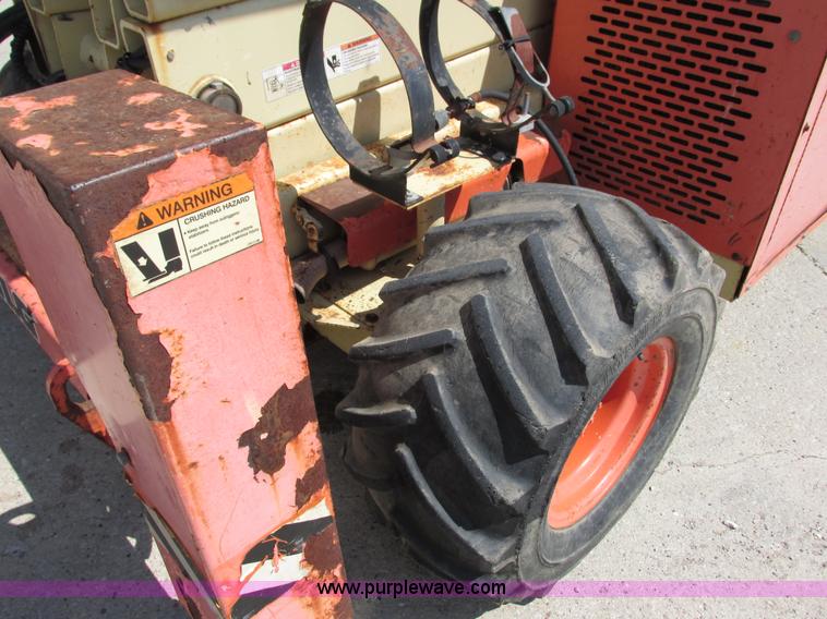 image for item G8589 2000 JLG 500RTS scissor lift