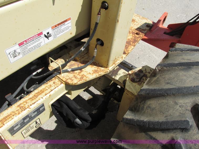 image for item G8589 2000 JLG 500RTS scissor lift