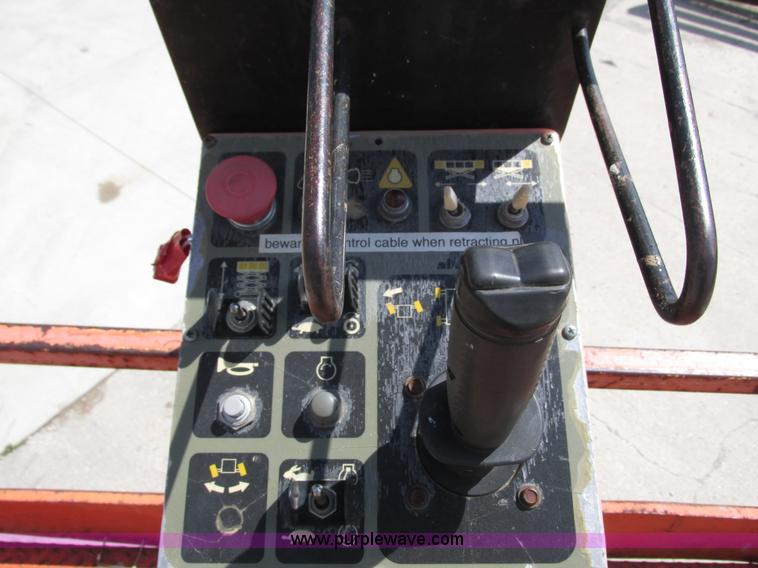 image for item G8589 2000 JLG 500RTS scissor lift