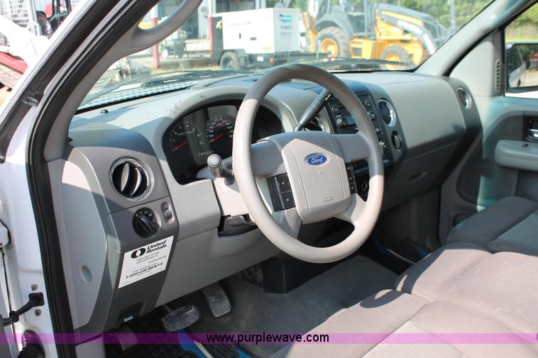 image for item I7938 2005 Ford F150 XLT SuperCab pickup truck