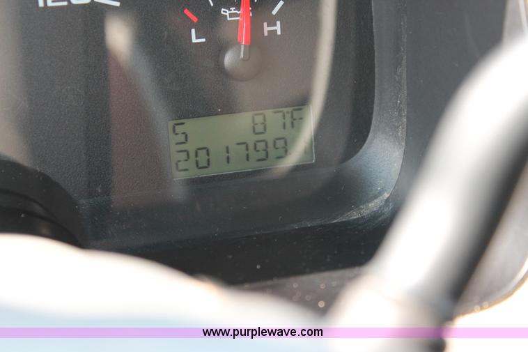 image for item I7938 2005 Ford F150 XLT SuperCab pickup truck