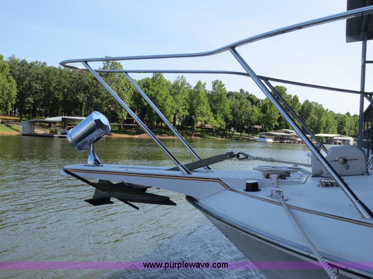 image for item D5958 1993 Wellcraft Portofino 43' yacht