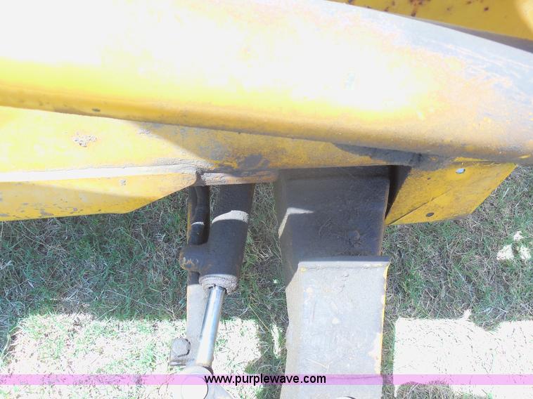 image for item E7598 1984 John Deere 510 Turbo backhoe loader