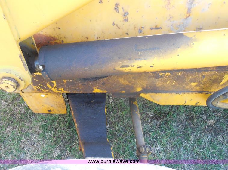 image for item E7598 1984 John Deere 510 Turbo backhoe loader