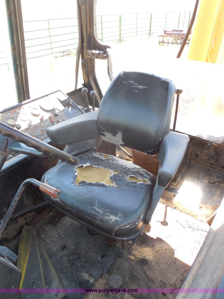 image for item E7598 1984 John Deere 510 Turbo backhoe loader