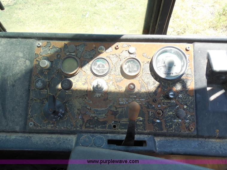 image for item E7598 1984 John Deere 510 Turbo backhoe loader