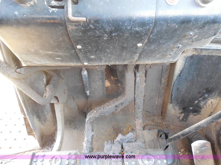 image for item E7598 1984 John Deere 510 Turbo backhoe loader