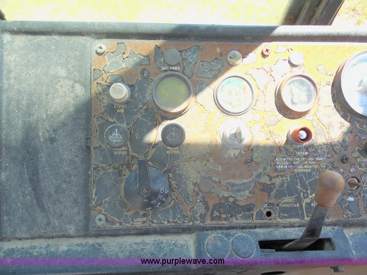 image for item E7598 1984 John Deere 510 Turbo backhoe loader