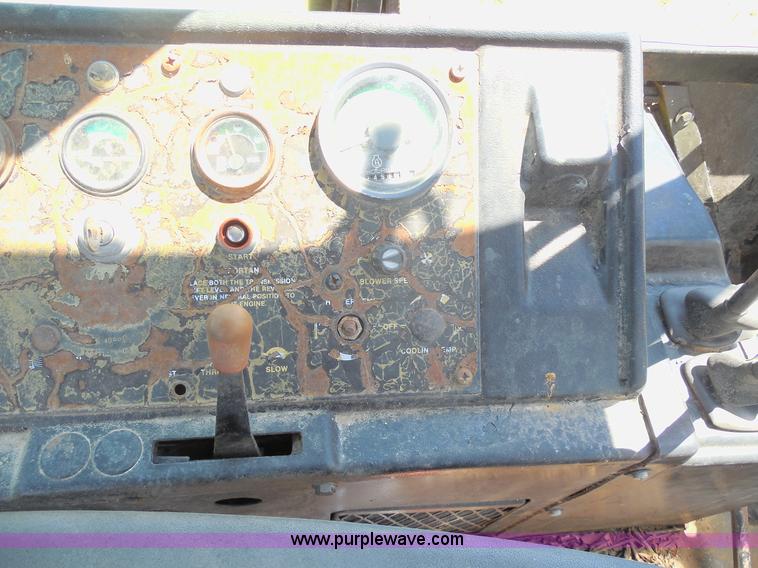 image for item E7598 1984 John Deere 510 Turbo backhoe loader