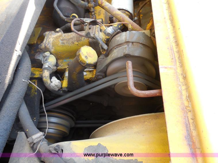 image for item E7598 1984 John Deere 510 Turbo backhoe loader