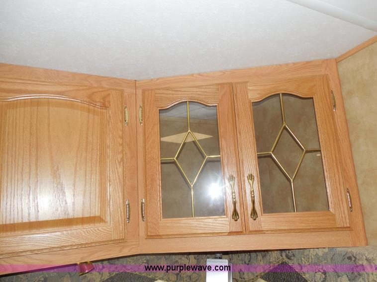 image for item E7600 2004 Everest Camp 37' fifth wheel camper