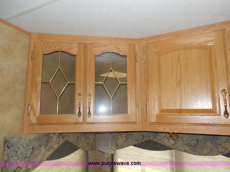 image for item E7600 2004 Everest Camp 37' fifth wheel camper