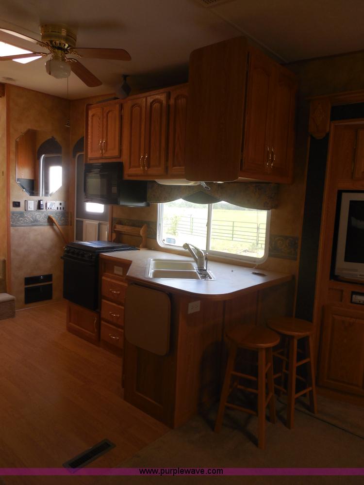 image for item E7600 2004 Everest Camp 37' fifth wheel camper