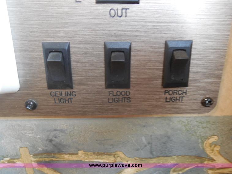 image for item E7600 2004 Everest Camp 37' fifth wheel camper