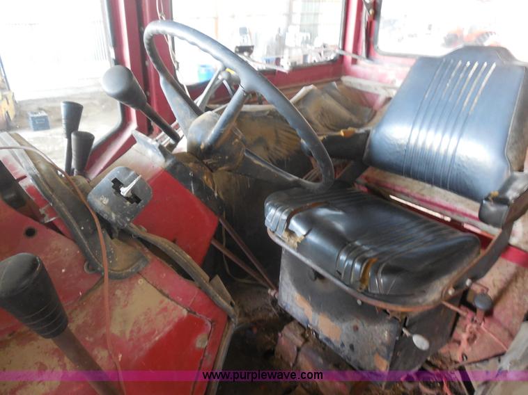 image for item E7603 International 1566 Farmall tractor