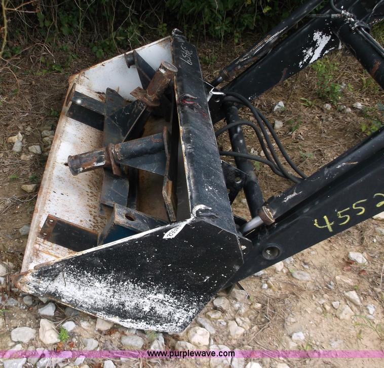 image for item F3232 Great Bend loader