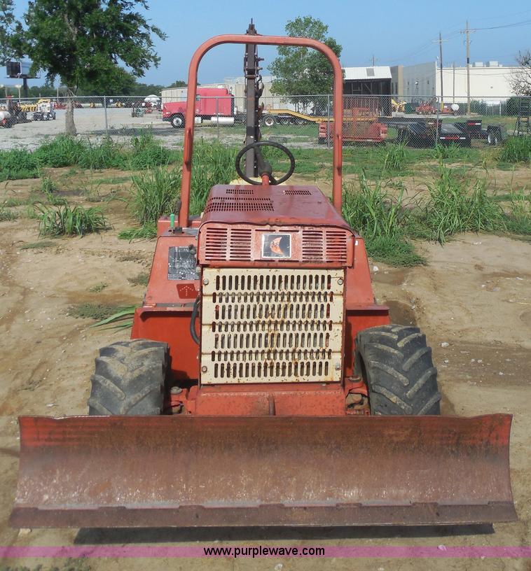image for item F3236 Ditch Witch 3700DD ride on trencher