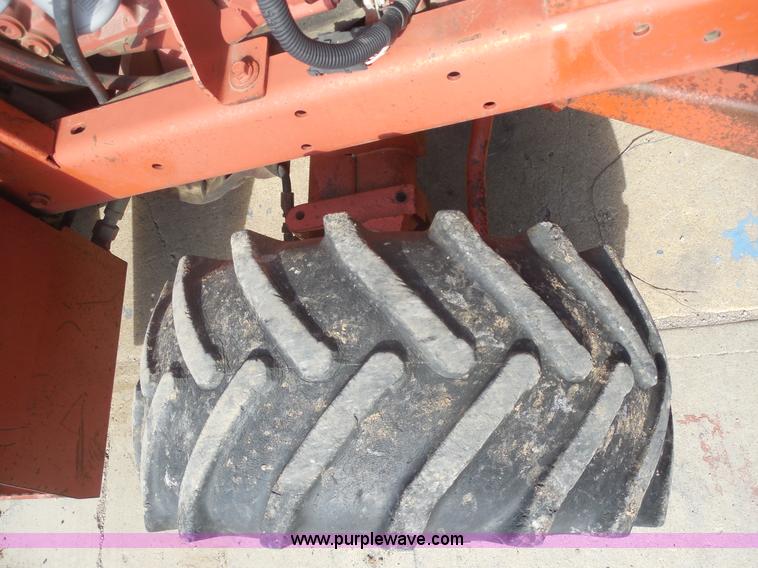 image for item F3236 Ditch Witch 3700DD ride on trencher