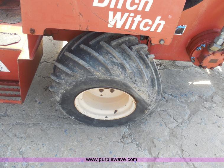 image for item F3236 Ditch Witch 3700DD ride on trencher
