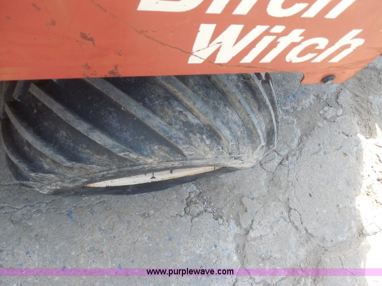 image for item F3236 Ditch Witch 3700DD ride on trencher