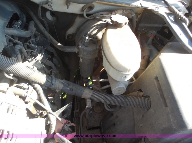 image for item F3237 2003 Chevrolet Silverado 1500 pickup truck