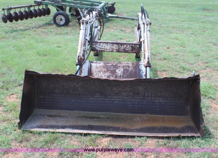 image for item G4001 Great Bend loader