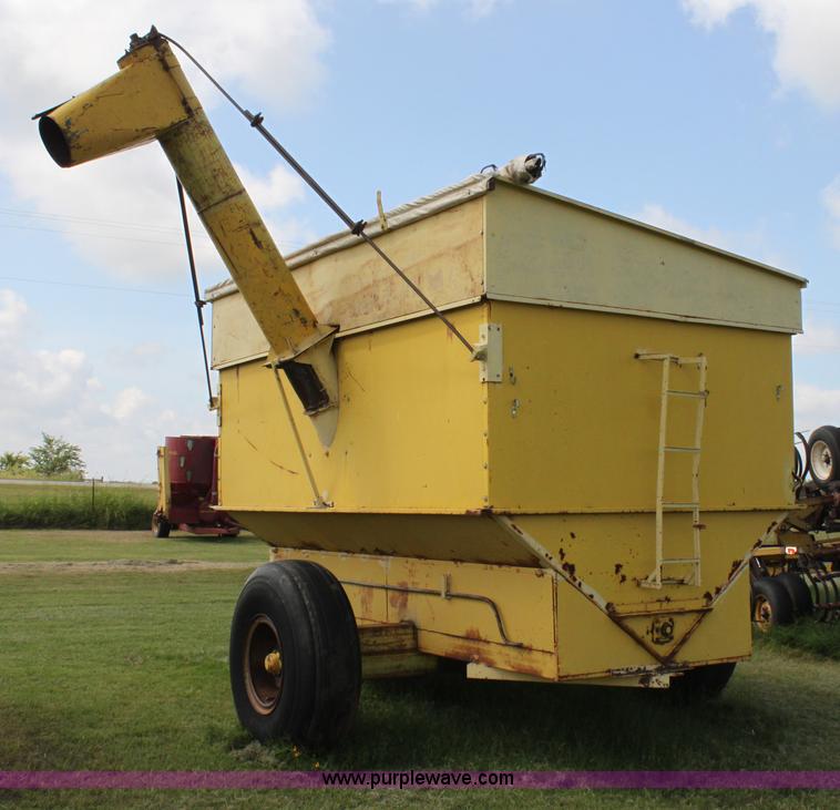 image for item G4002 Big 12 grain cart