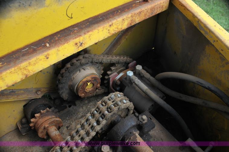 image for item G4002 Big 12 grain cart