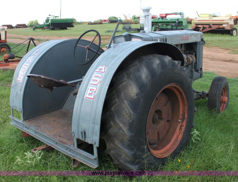 image for item G4004 Case L tractor