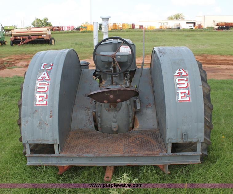 image for item G4004 Case L tractor