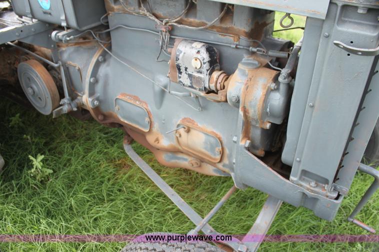 image for item G4004 Case L tractor