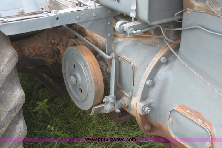 image for item G4004 Case L tractor