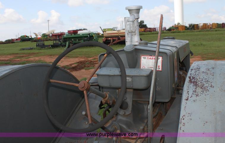 image for item G4004 Case L tractor