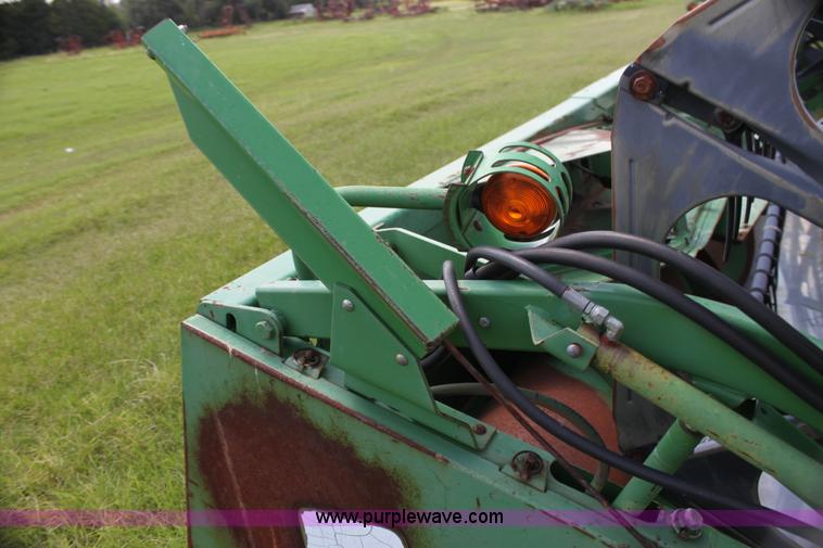 image for item G4007 John Deere 922 flex head