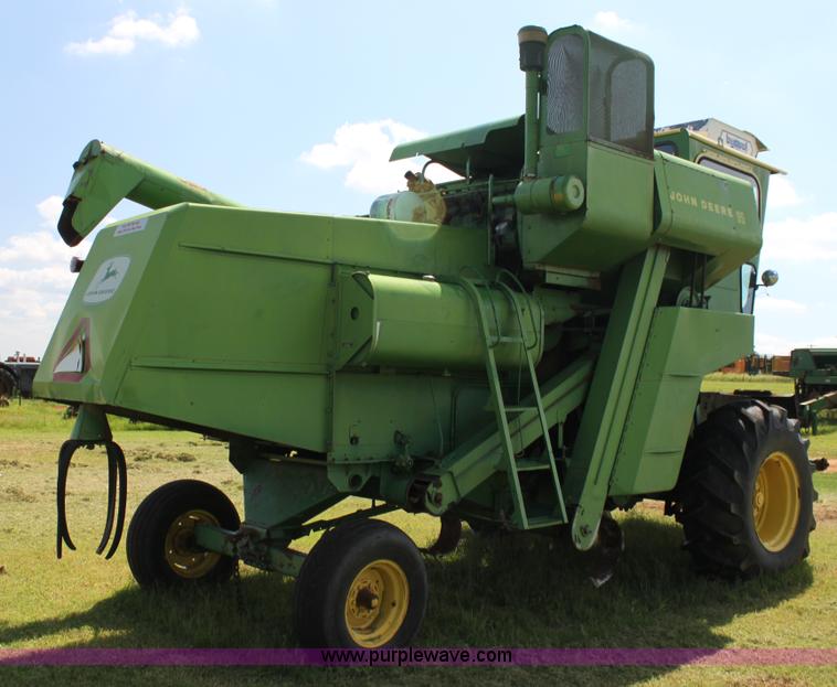 image for item G4011 John Deere 95 combine
