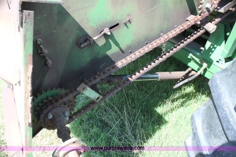 image for item G4011 John Deere 95 combine