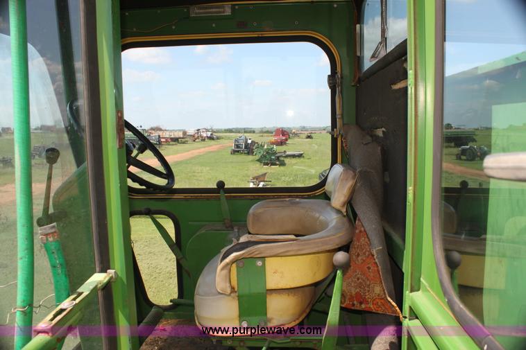 image for item G4011 John Deere 95 combine