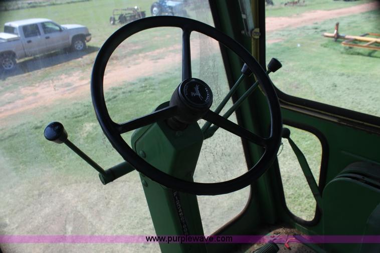 image for item G4011 John Deere 95 combine