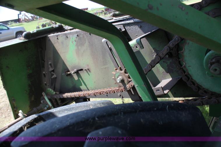 image for item G4011 John Deere 95 combine