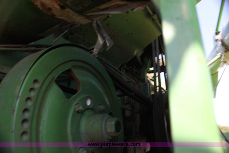 image for item G4011 John Deere 95 combine