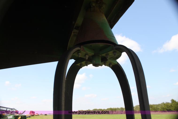 image for item G4011 John Deere 95 combine