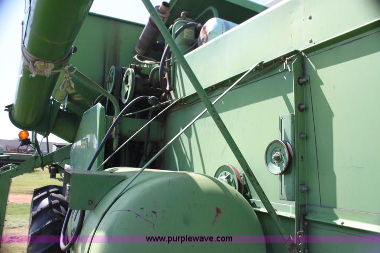 image for item G4011 John Deere 95 combine