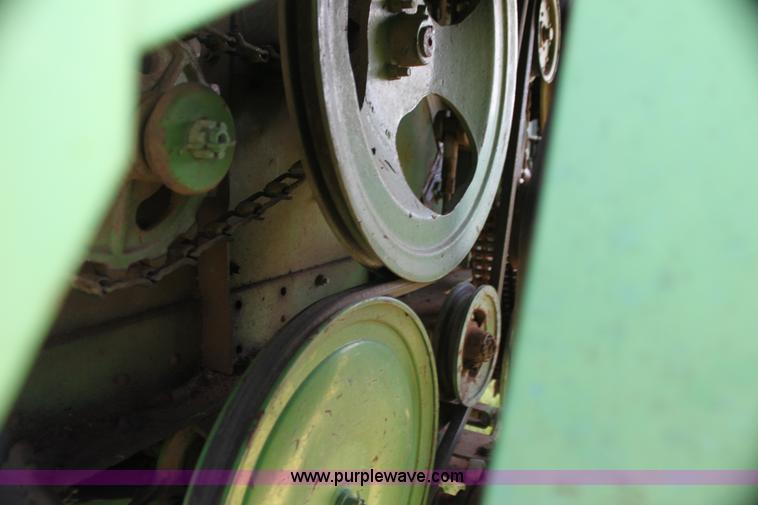 image for item G4011 John Deere 95 combine