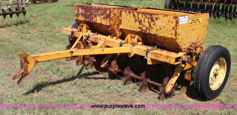 image for item G4018 Midland 10' pasture drill
