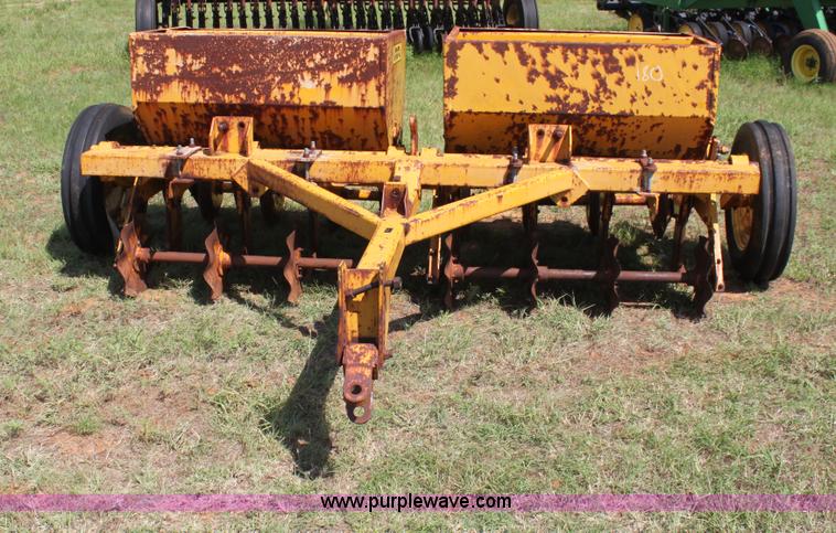image for item G4018 Midland 10' pasture drill