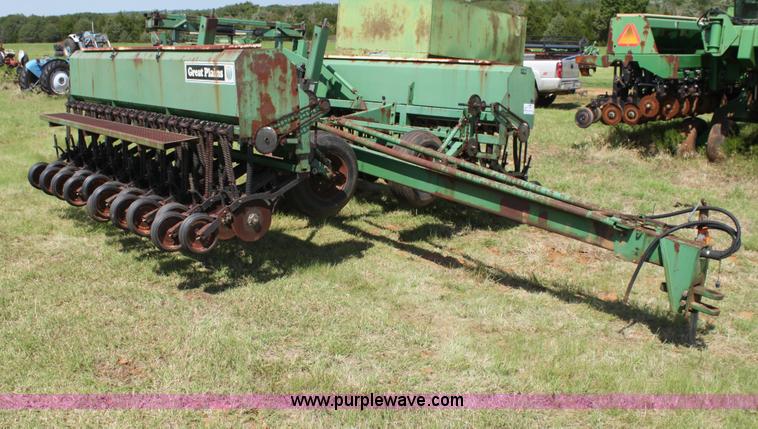 image for item G4023 Great Plains Solid State folding drill