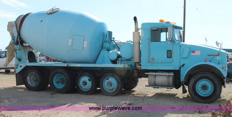 image for item G5743 1993 Kenworth W900 oilfield fabricated cement mixer truck